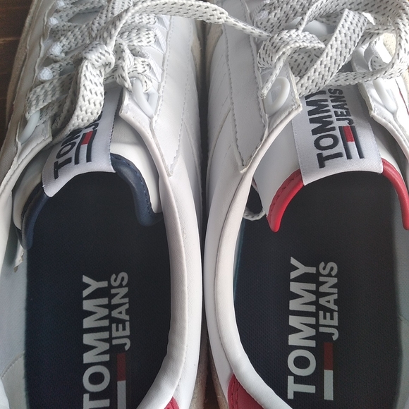 Tommy Hilfiger Jeans White multi  Men's Sneakers - Picture 2 of 9